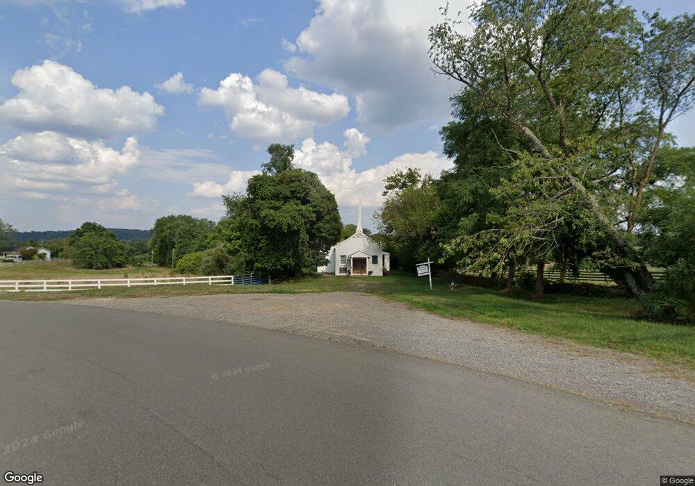 22282 Sam Fred Rd, Middleburg, VA 20117 - photo 1