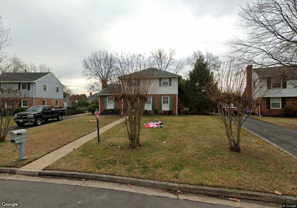 9209 Woodlake Dr, Henrico, VA 23294 - photo 1