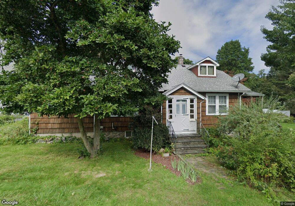 17 Yale Ave, Middlebury, CT 06762 - photo 1