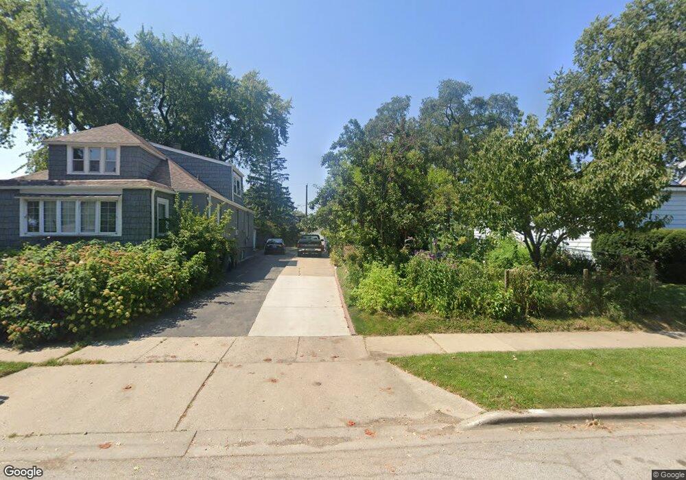 114 S Martin Ave, Waukegan, IL 60085 - photo 1