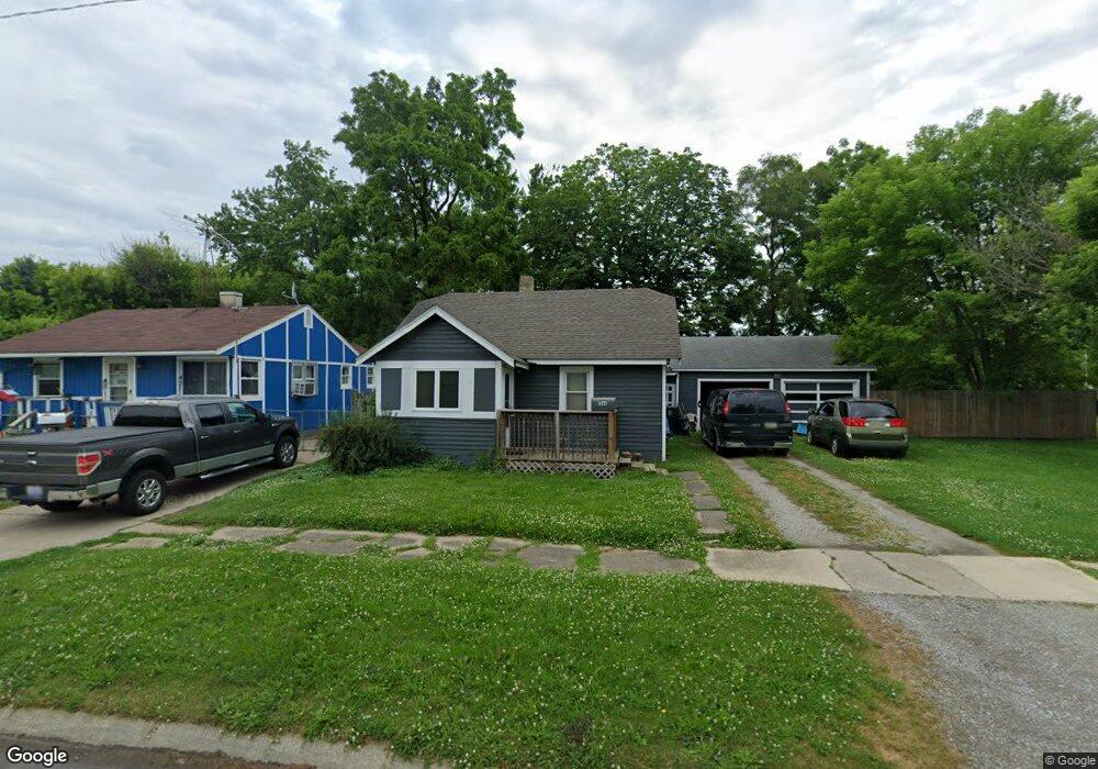 3237 Beechwood Ave, Flint, MI 48506 - photo 1