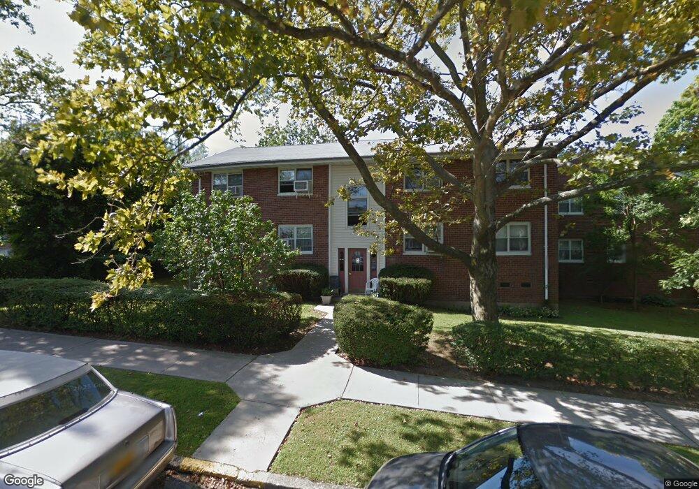 61 Bolmer Ave unit 1D, Yonkers, NY 10703 - photo 1