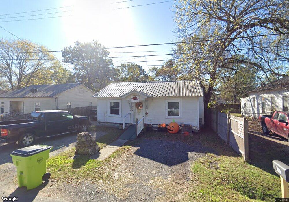 707 W 3rd St, Stuttgart, AR 72160 - photo 1