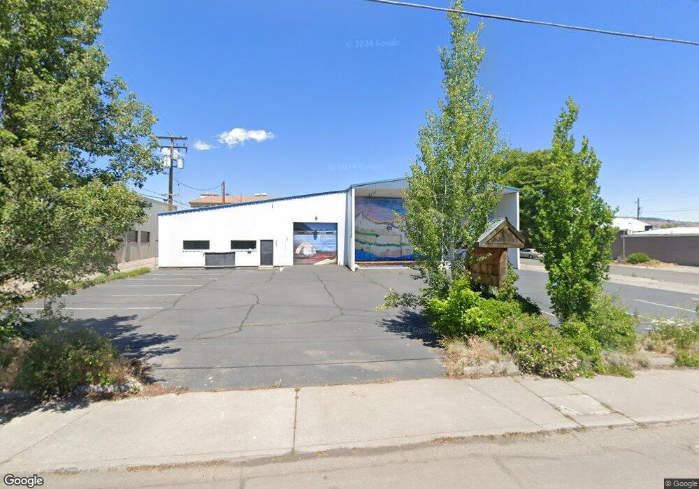 369 S 6th St, Klamath Falls, OR 97601 - photo 1