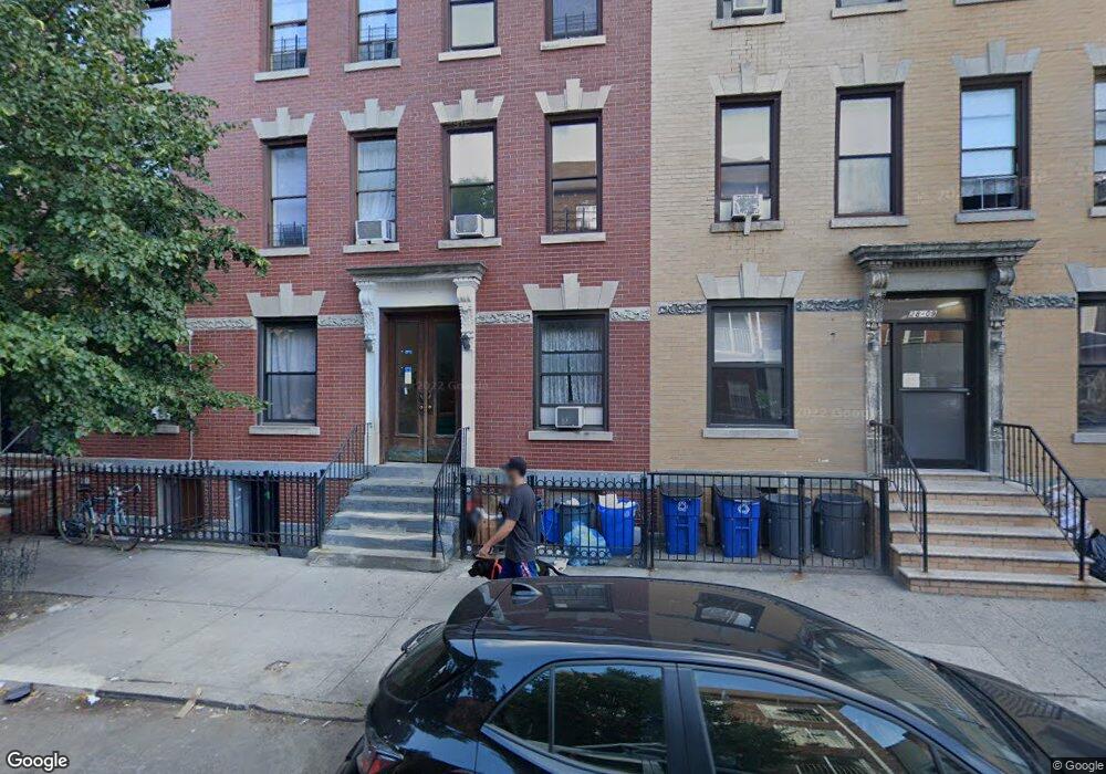 28-07 38 Th St unit 1 R, New York City, NY 11103 - photo 1