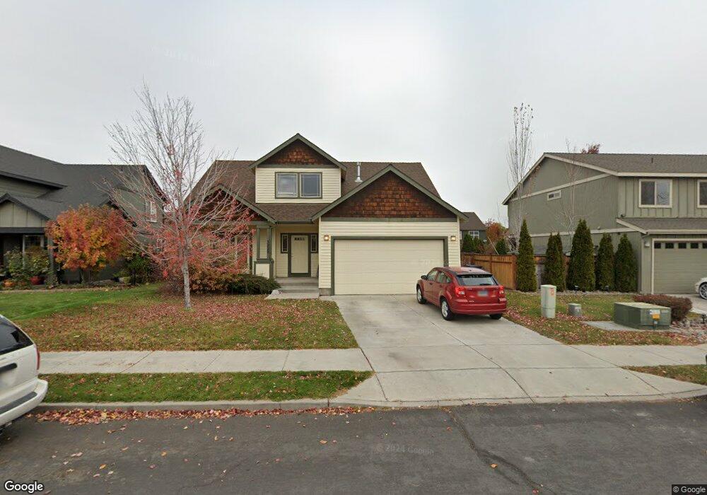 3029 SW Indian Place, Redmond, OR 97756 - photo 1