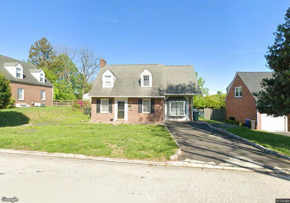 2331 N Gilinger Rd, Lafayette Hill, PA 19444 - photo 1