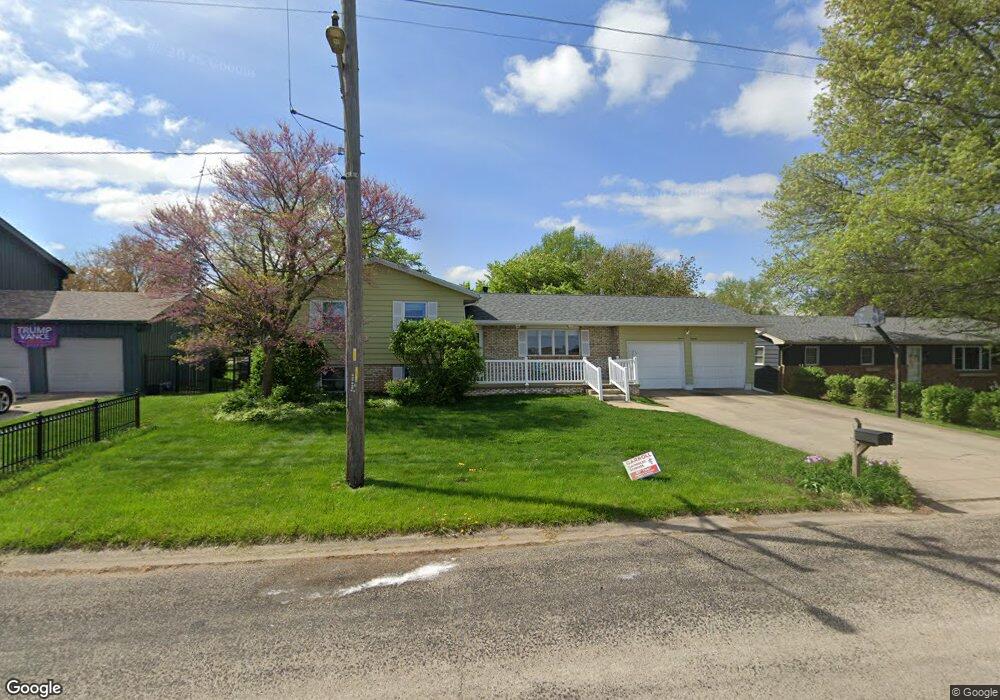 1318 Feldman Dr, Lincoln, IL 62656 - photo 1