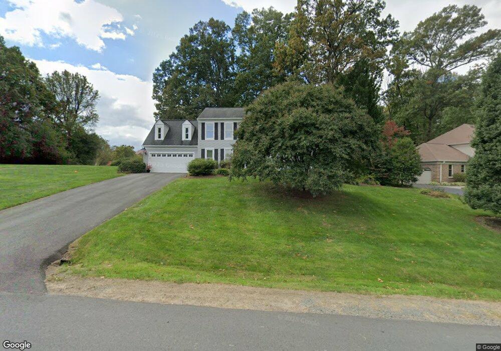 11623 Deer Forest Rd, Reston, VA 20194 - photo 1