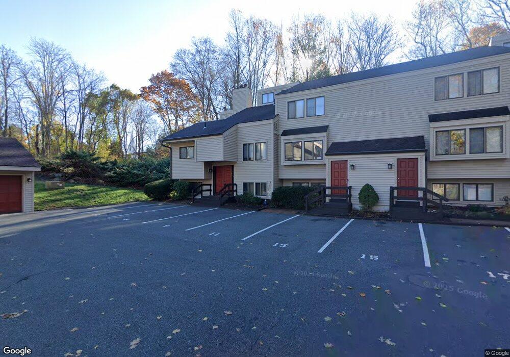 13 Brooks Ln, Brookfield, CT 06804 - photo 1