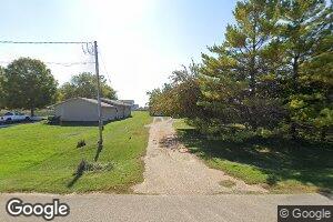 860 NE 6th St, Earlham, IA 50072