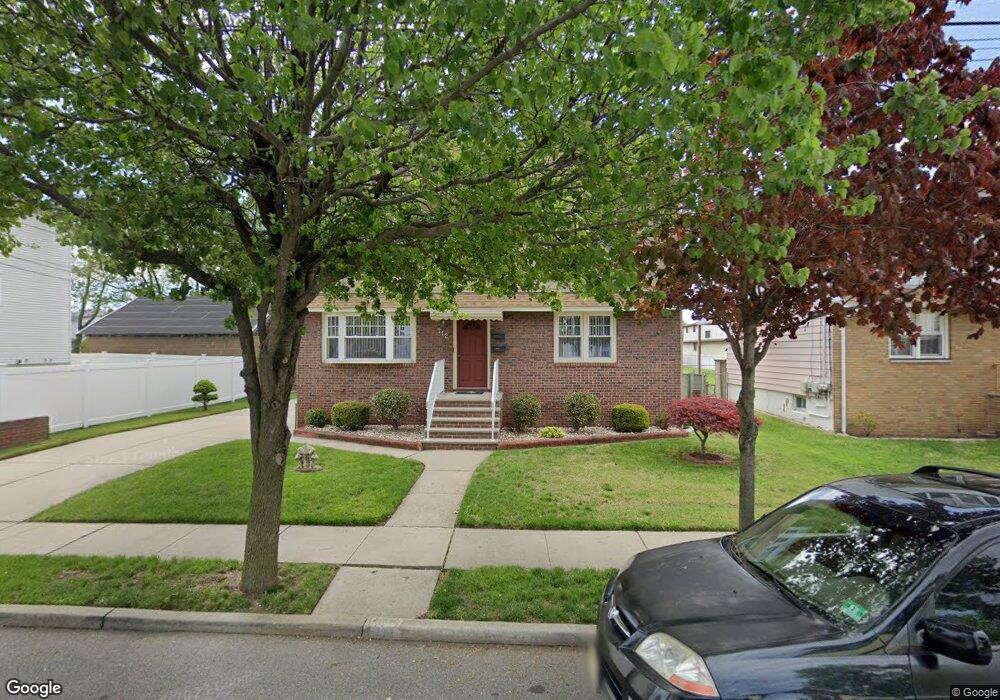 712 Meyer Ave, Lyndhurst, NJ 07071 - photo 1