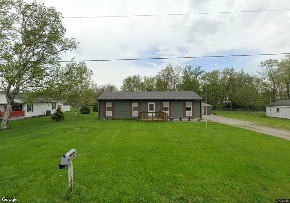 728 W Doggett St, Windfall, IN 46076 - photo 1