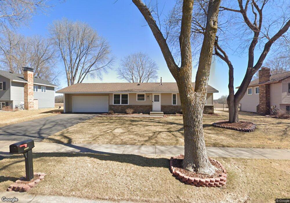 10502 Lancaster Ln N, Maple Grove, MN 55369 - photo 1