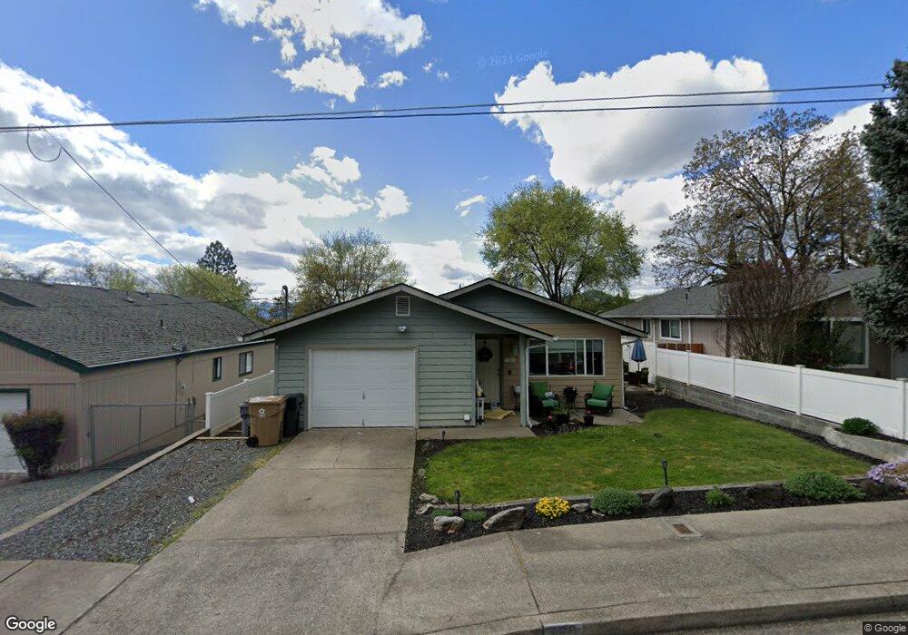 720 NE Oregon Ave, Grants Pass, OR 97526 - photo 1