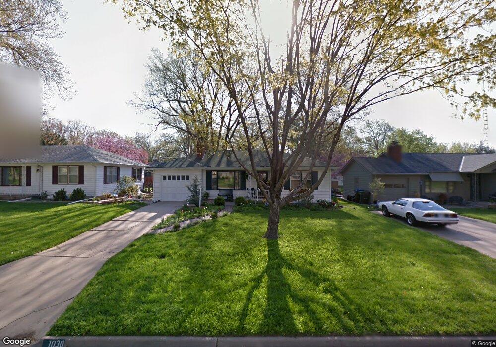 1030 SW Cambridge Ave, Topeka, KS 66604 - photo 1