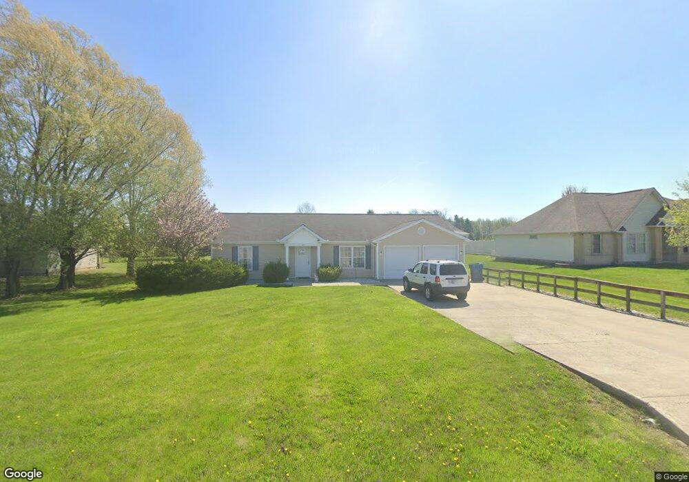 815 S Main St, Sweetser, IN 46987 - photo 1
