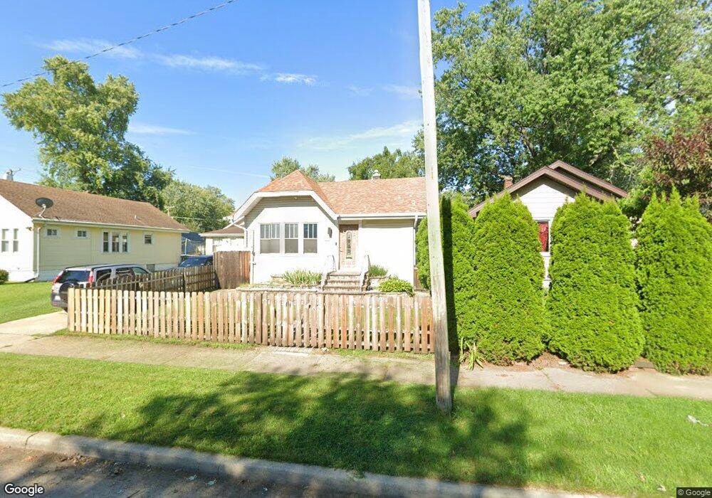 922 Walnut St, Waukegan, IL 60085 - photo 1