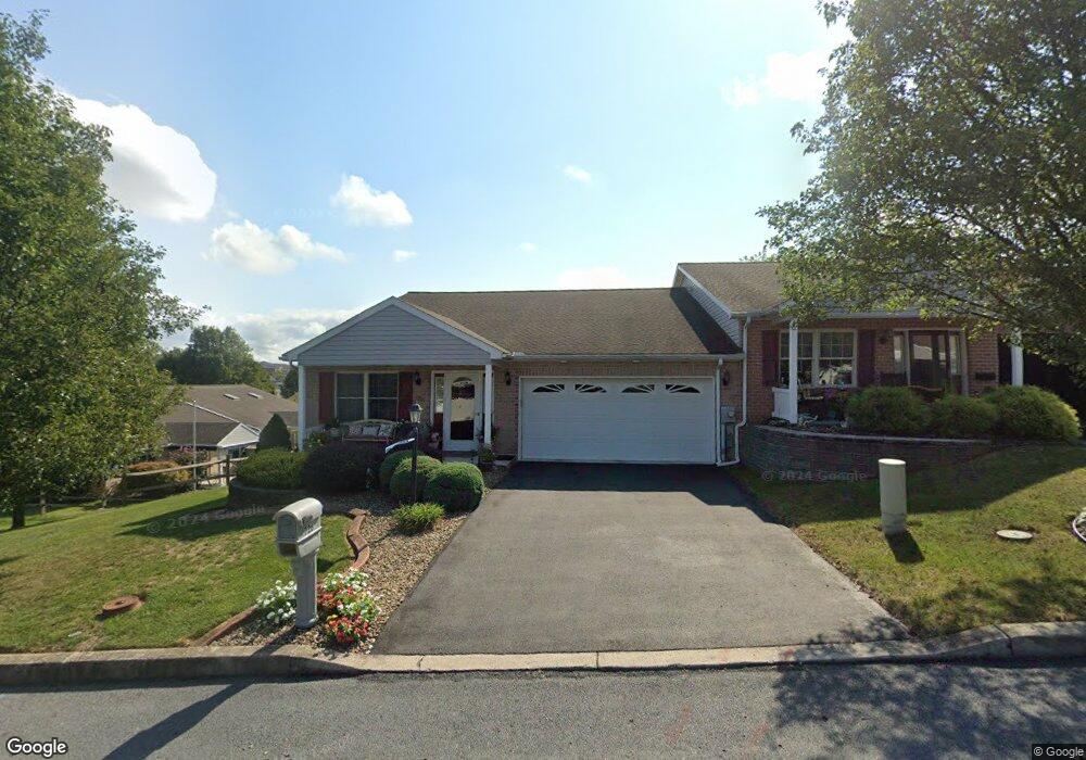 726 Fir Spring Dr, Waynesboro, PA 17268 - photo 1