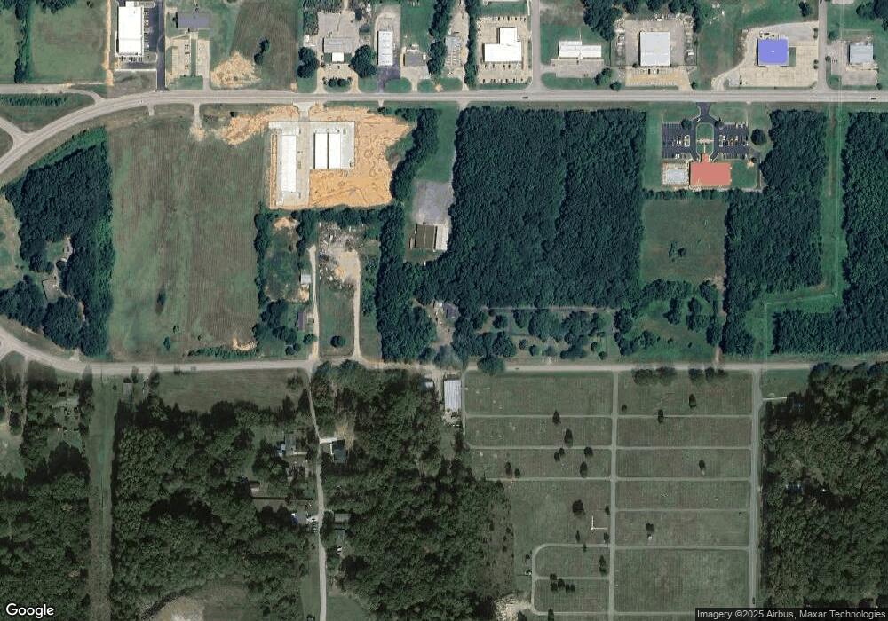 2410 W Matthews Ave, Jonesboro, AR 72401 - photo 1