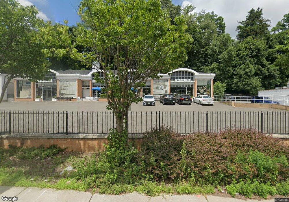 1649 Northern Blvd, Manhasset, NY 11030 - photo 1