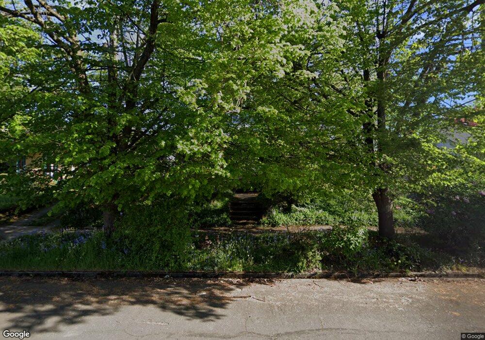 1621 N Russet St, Portland, OR 97217 - photo 1