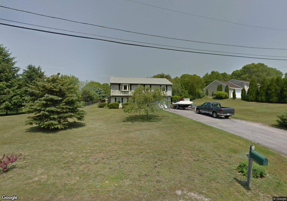 16 Tree Top Dr, Westerly, RI 02891 - photo 1