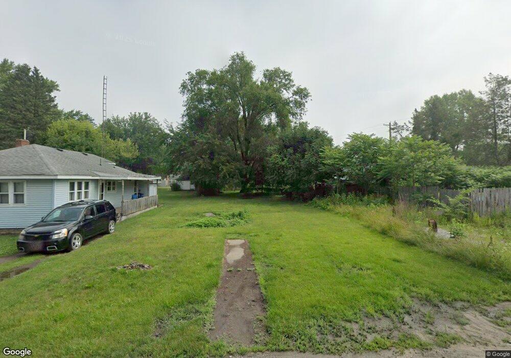 8475 E Avalon Dr, New Carlisle, IN 46552 - photo 1