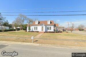 32 S First Ave, Mc Rae Helena, GA 31055