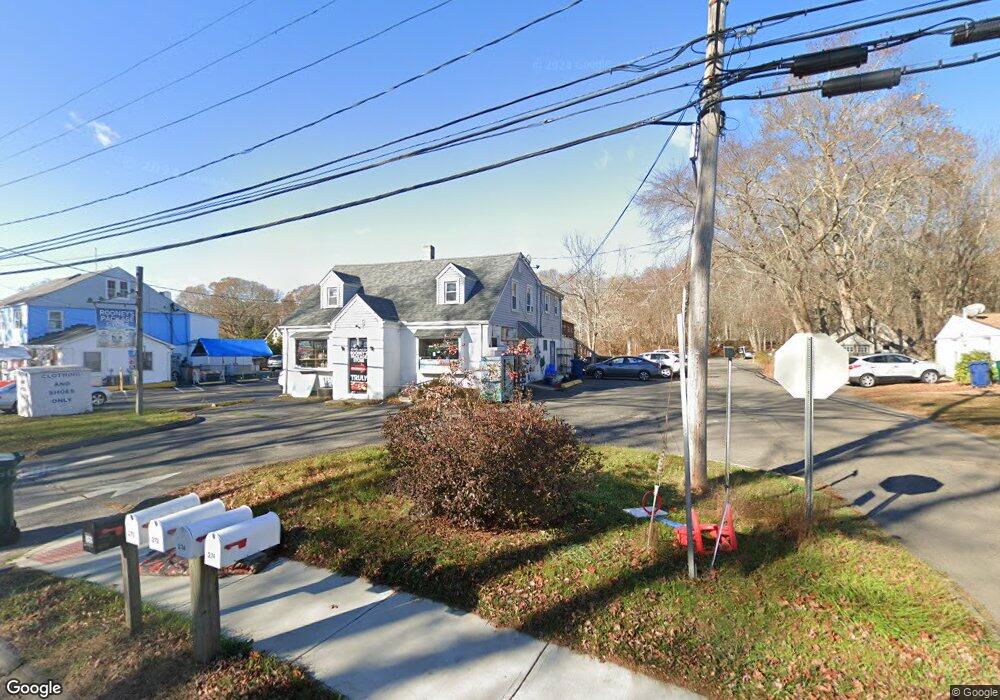 270 Shore Rd, Old Lyme, CT 06371 - photo 1