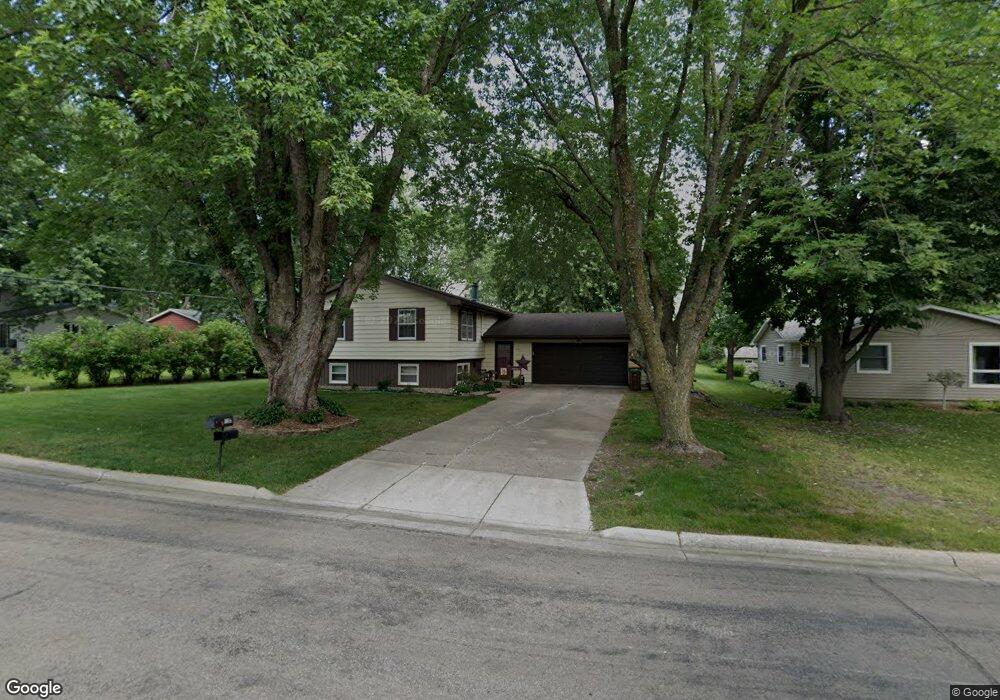 1203 Swanhill Dr, Albert Lea, MN 56007 - photo 1