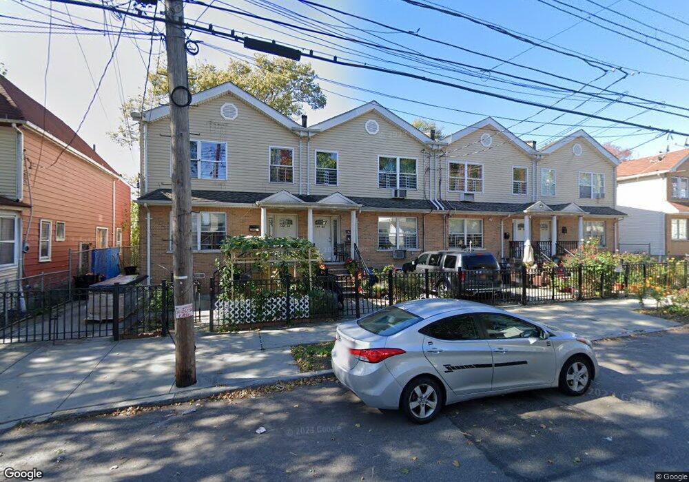 104-32 165 St, Jamaica, NY 11432 - photo 1