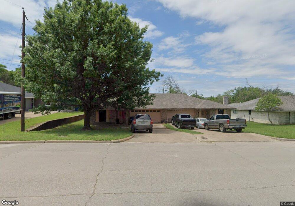 1101 N Clay St, Ennis, TX 75119 - photo 1