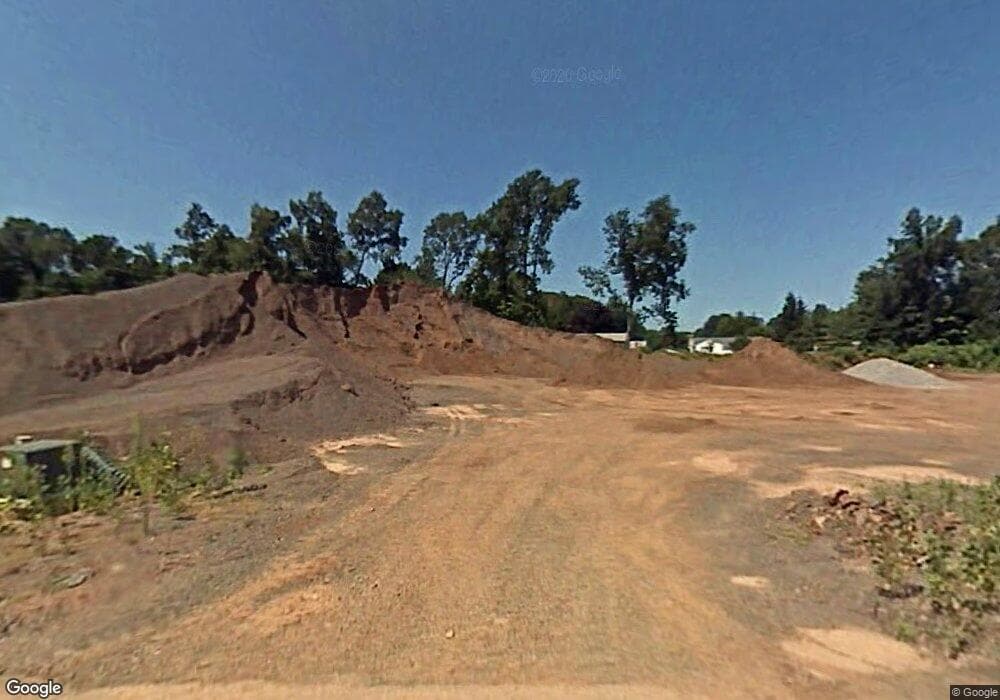 190 Barkledge Dr, Newington, CT 06111 - photo 1