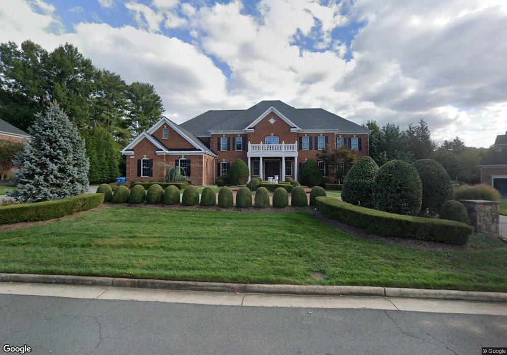 12967 Golden Meadow Ct, Fairfax, VA 22033 - photo 1