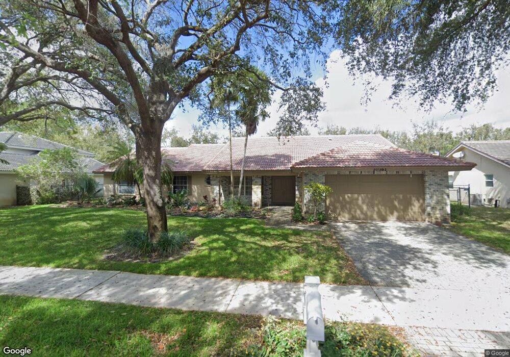 10361 SW 16th Place, Davie, FL 33324 - photo 1