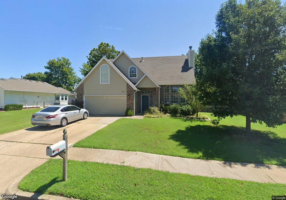 4005 S Sycamore Ave, Broken Arrow, OK 74011 - photo 1