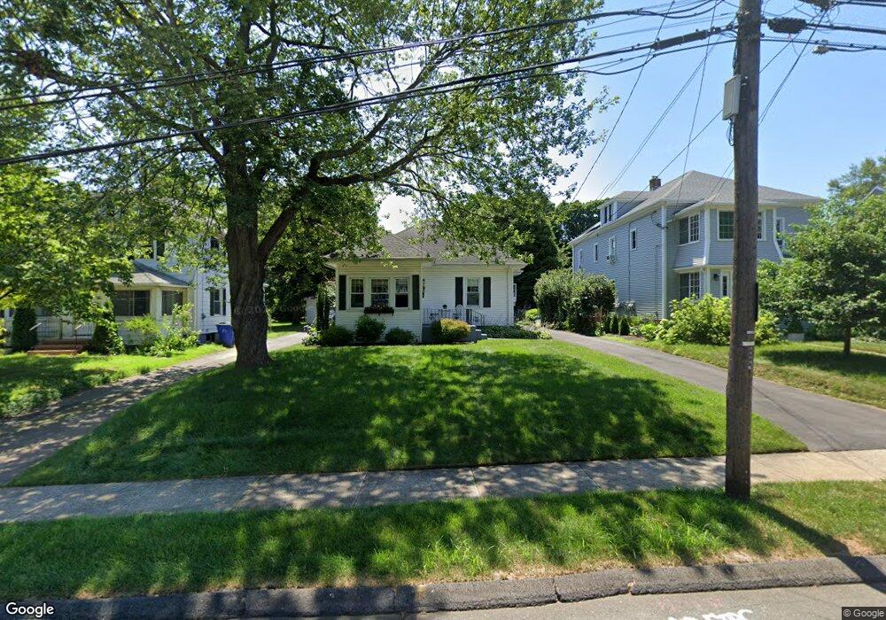 17 Burgoyne St, West Hartford, CT 06110 - photo 1