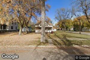 1333 1st St, Hull, IA 51239