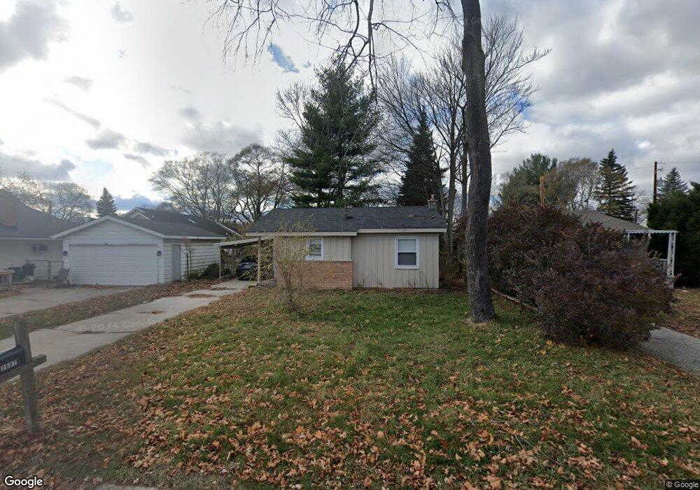 2607 18th Ave, Port Huron, MI 48060 - photo 1