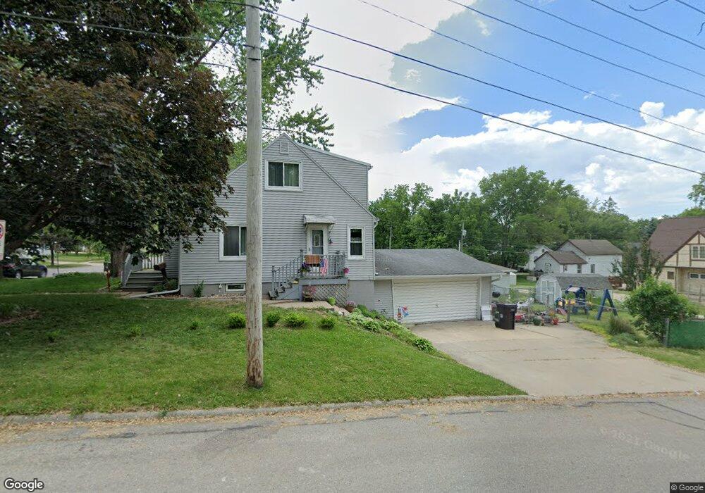 1103 W 9th St, Cedar Falls, IA 50613 - photo 1