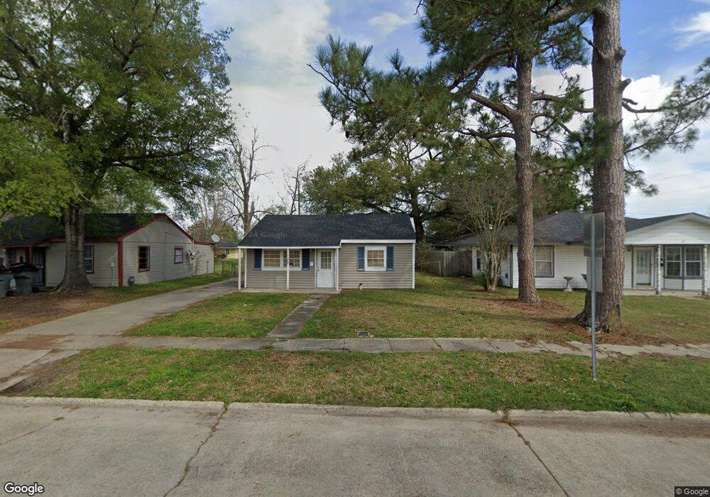 1726 Broadmoor Dr, Lake Charles, LA 70601 - photo 1