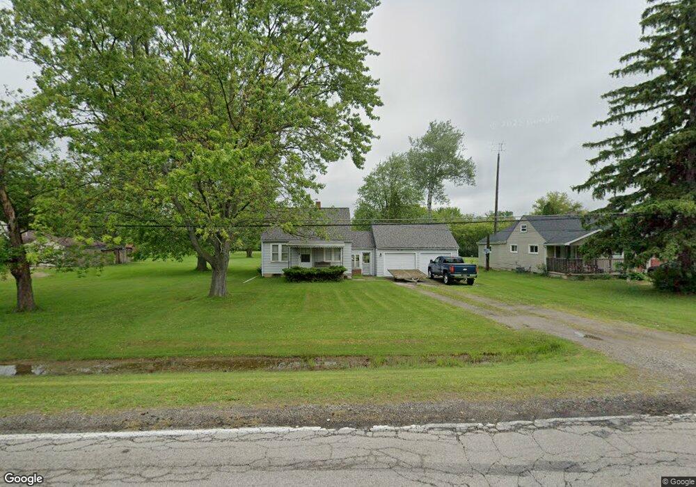 5050 W Carpenter Rd, Flint, MI 48504 - photo 1