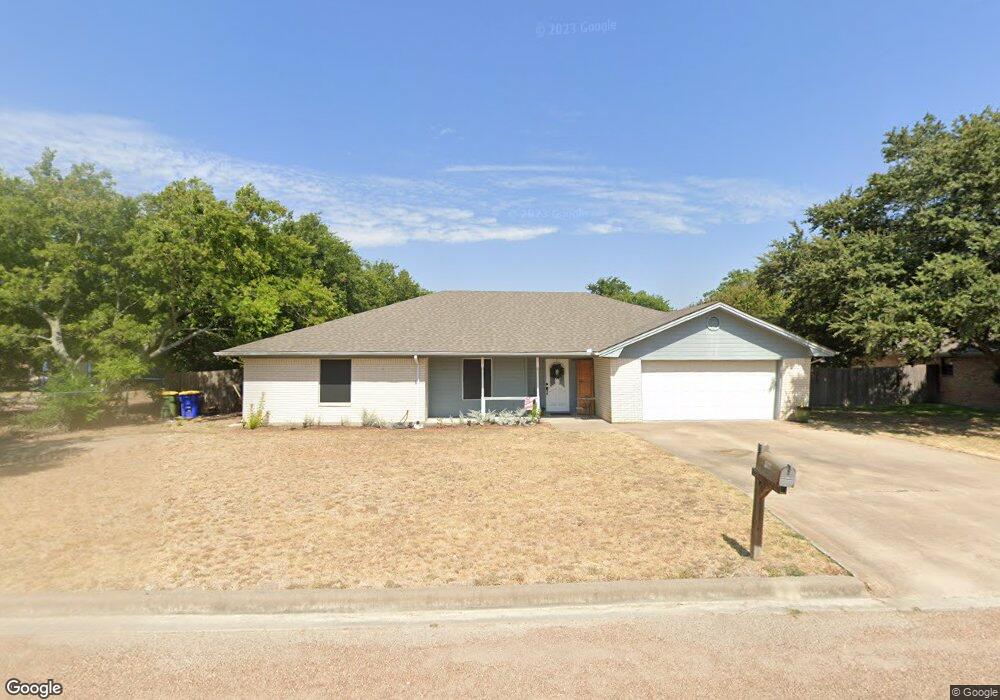 502 Skyview Cir, Troy, TX 76579 - photo 1