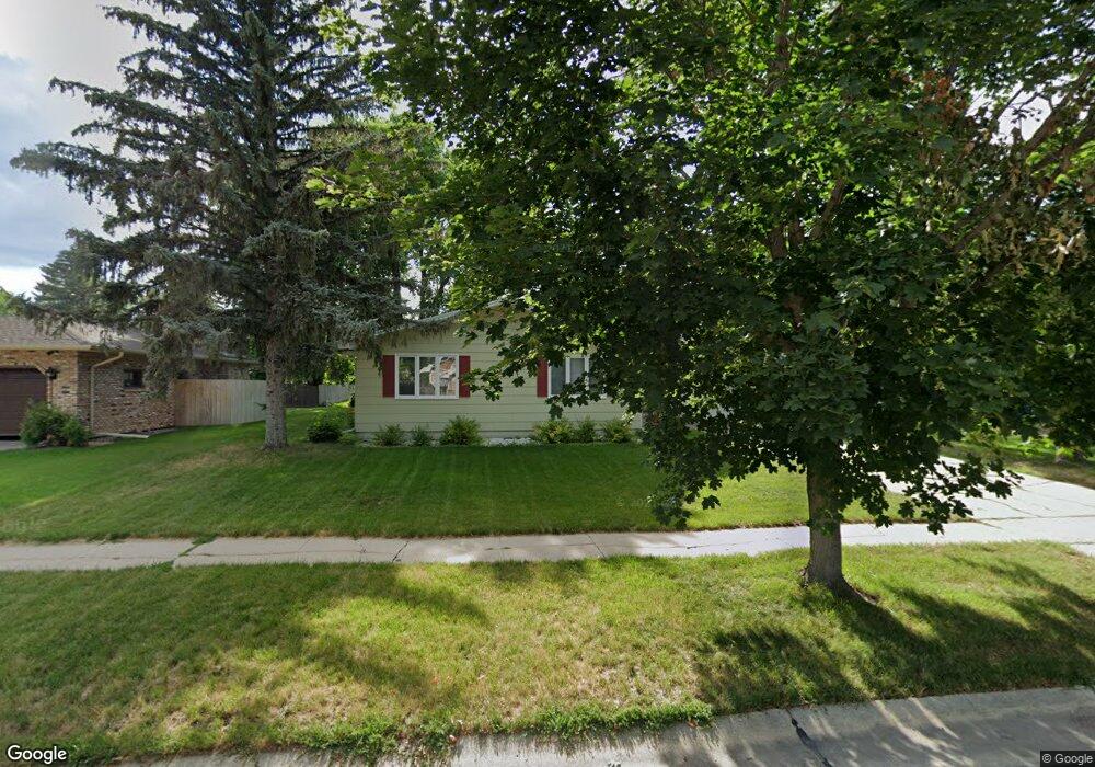 2814 Maple St N, Fargo, ND 58102 - photo 1