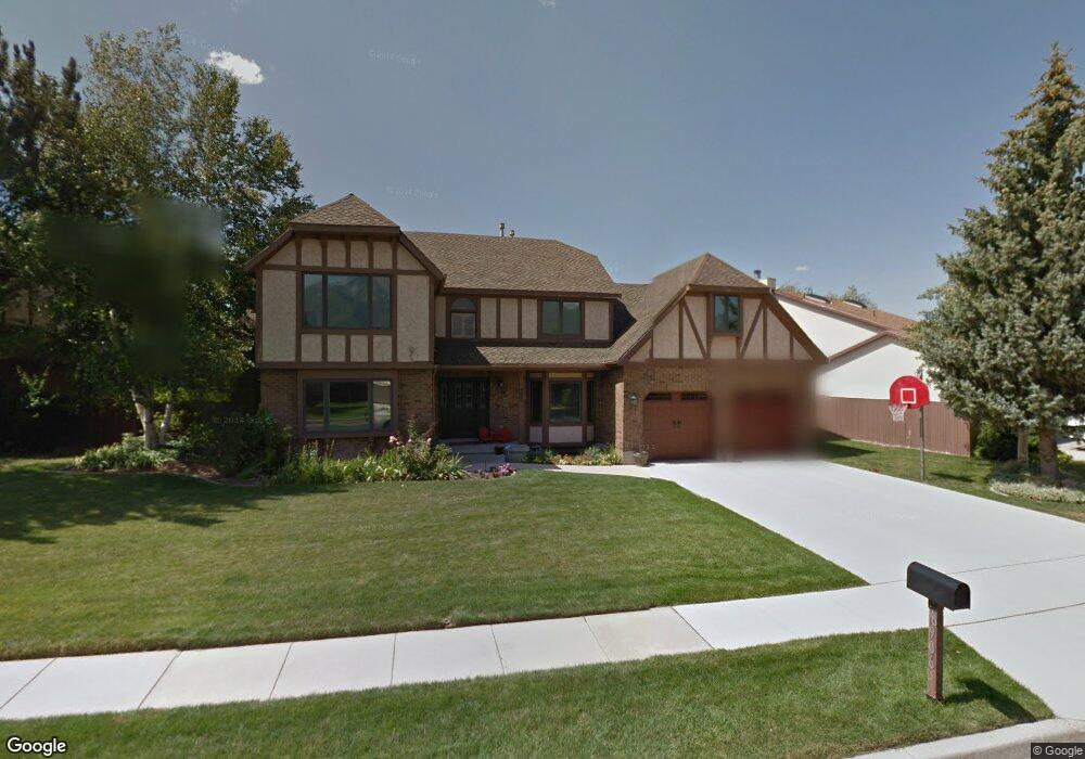 8906 S Summer Crest Dr, Sandy, UT 84093 - photo 1