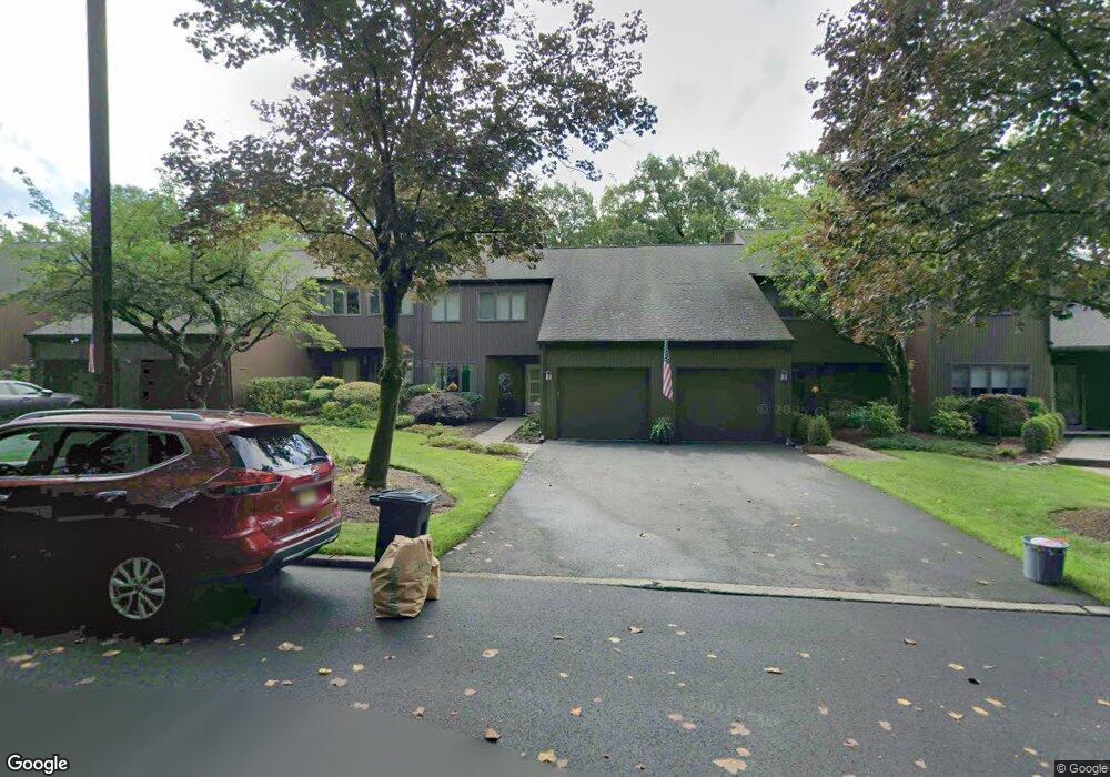 27 Grist Mill Run, Mahwah, NJ 07430 - photo 1