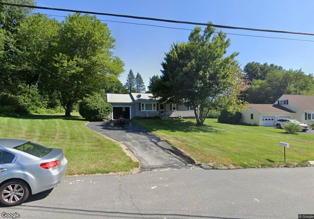 17 Knollcrest Rd, Norwich, CT 06360 - photo 1