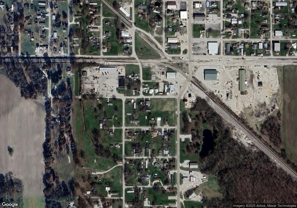 69 D St SW, Linton, IN 47441 - photo 1