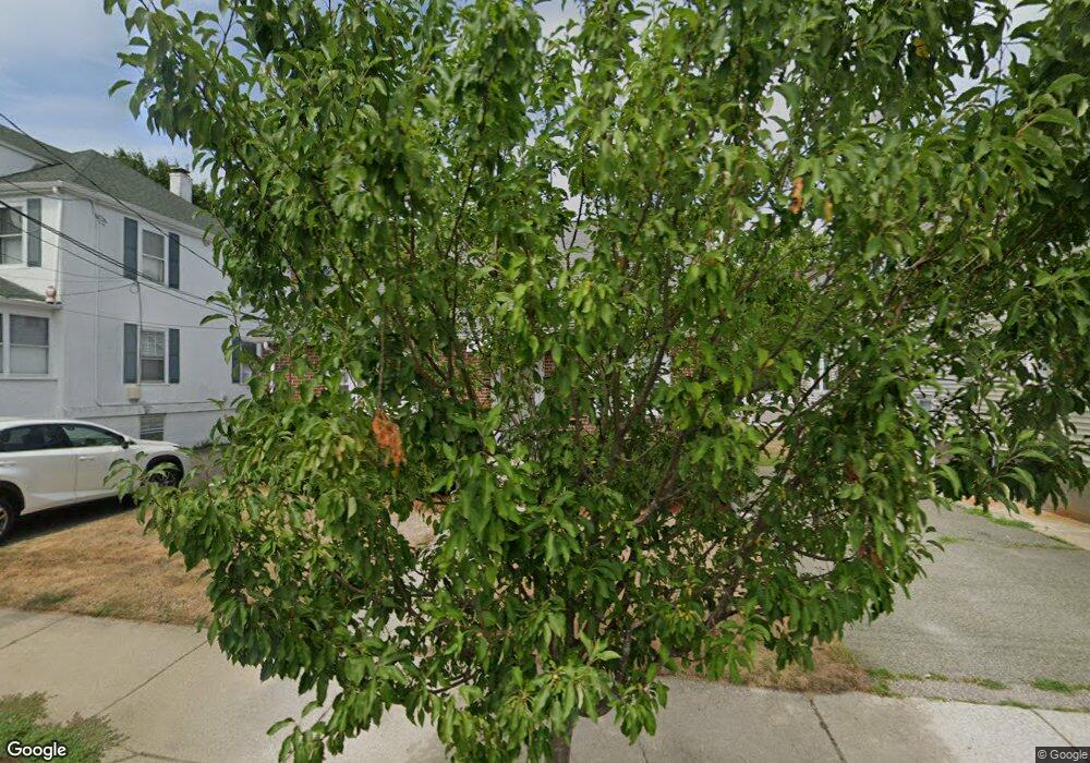 32 Wiltshire Rd, Newton, MA 02458 - photo 1